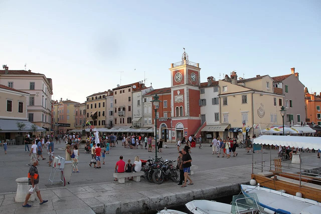 Best Breakfast in Rovinj: Cafés, Bakeries and Hotel Tables