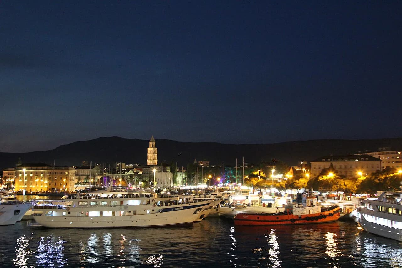 Best Ice Cream in Split: Gelaterias and Slastičarnice Worth Queueing For