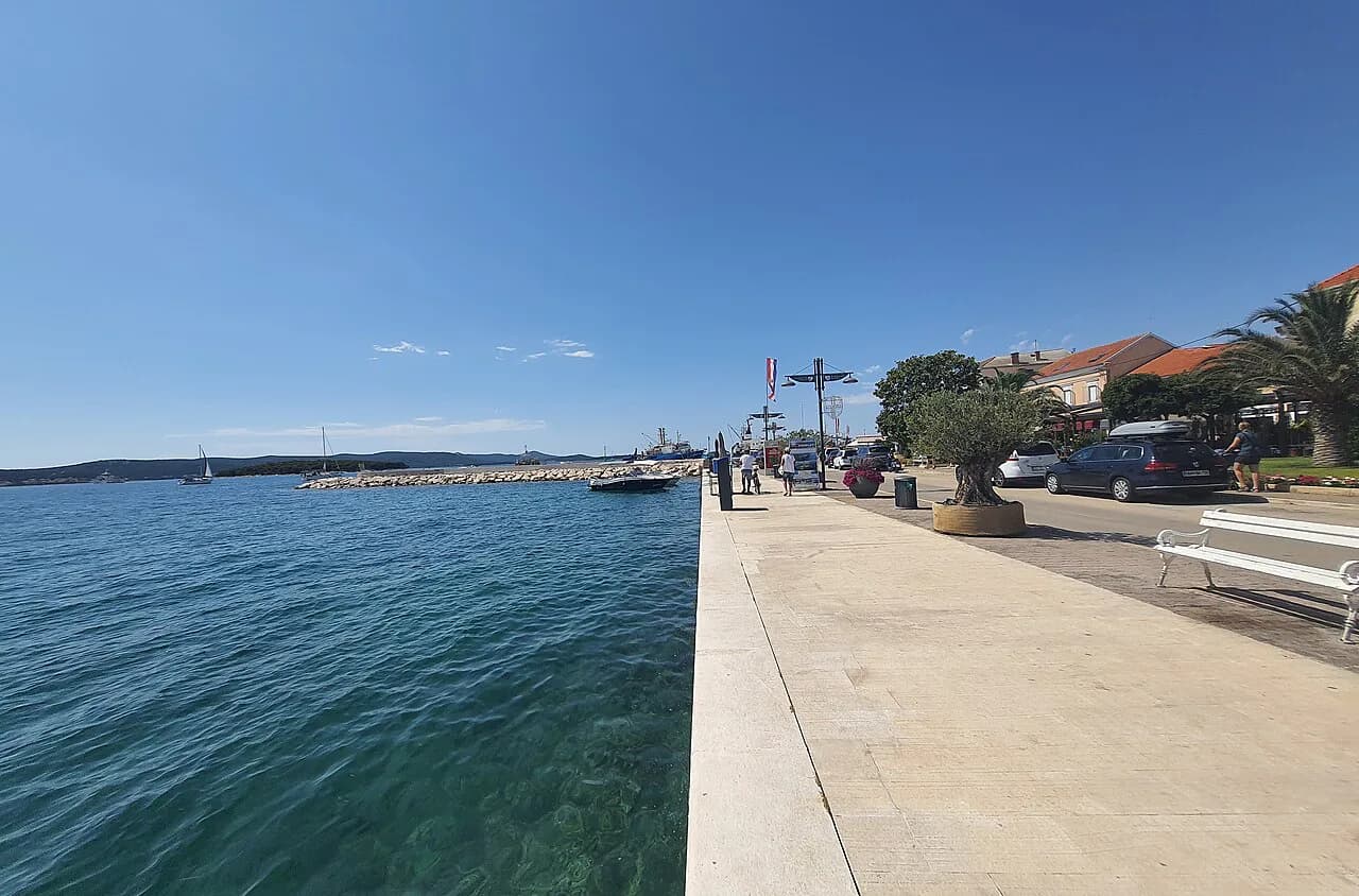 Where to Eat in Biograd na Moru: Seafood, Konobas and Pizza