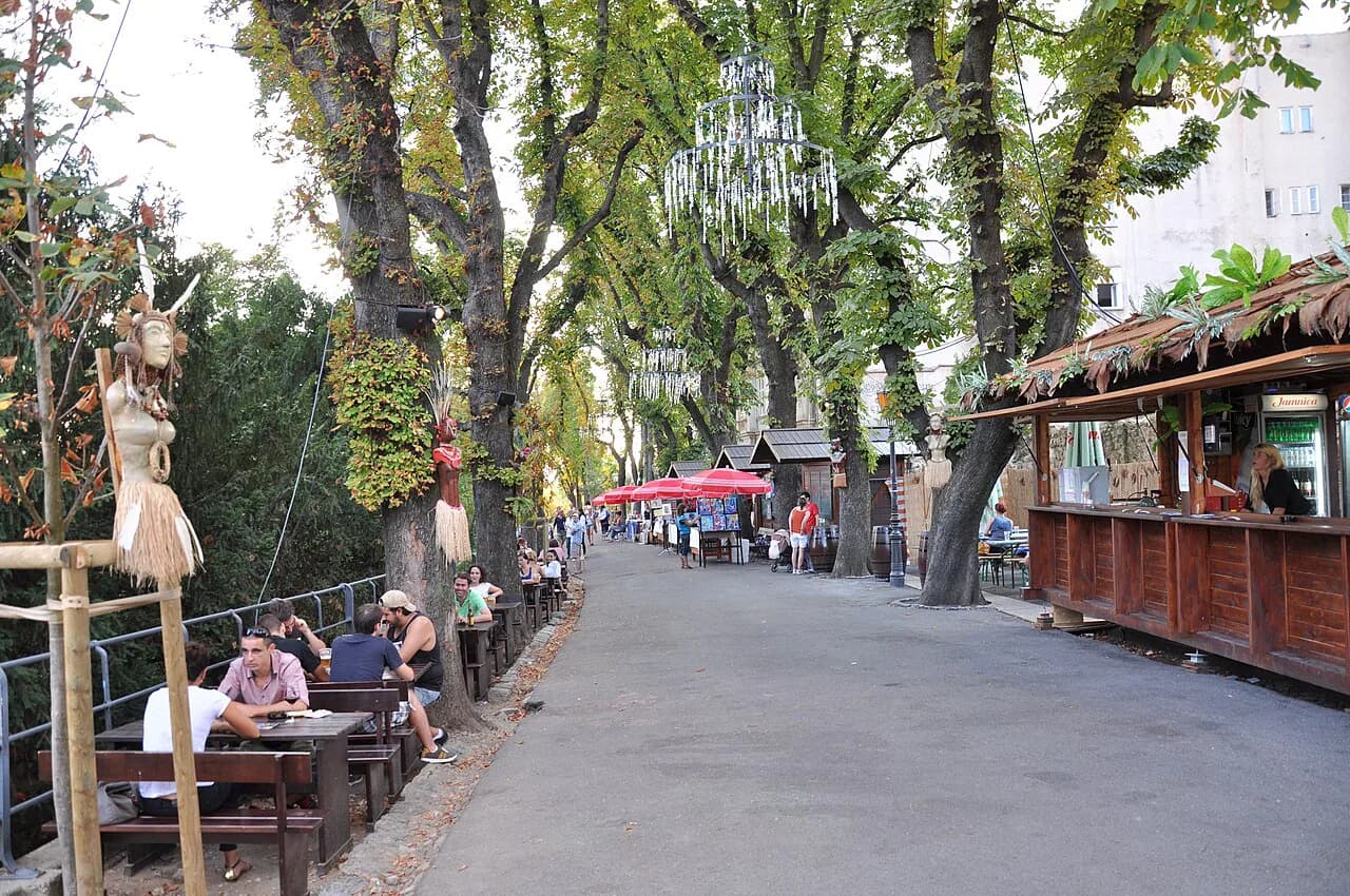 Ćevapi in Zagreb: Where to Eat Them and What to Order