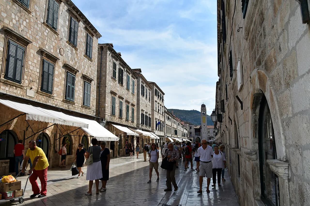 Food Prices in Dubrovnik: What Eating Out Really Costs