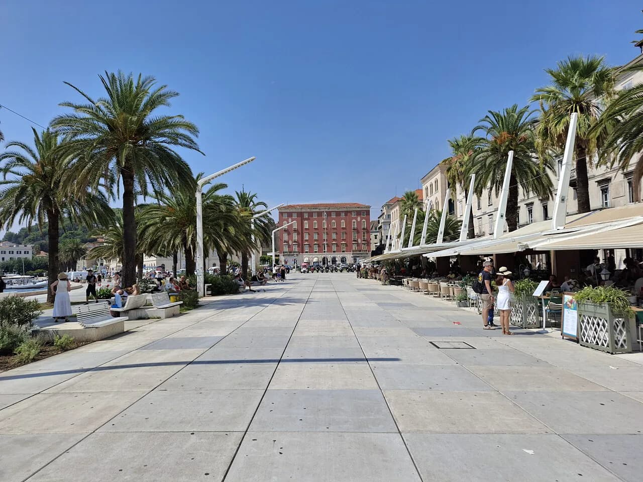 What Food Costs in Split: Eating Out Prices and Budgets
