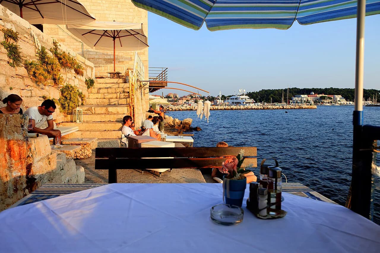 Konobas in Rovinj: Where to Eat Traditional Istrian Food