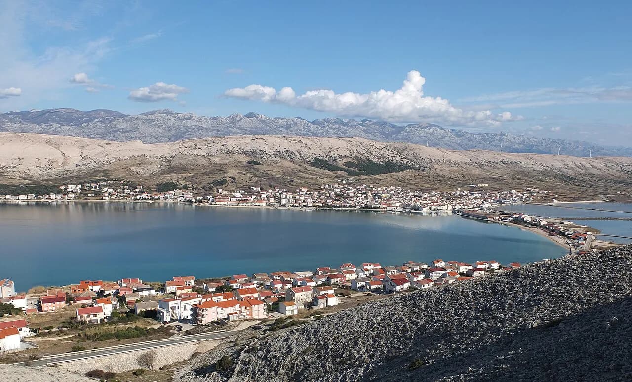 Restaurants in Pag, Croatia: Where to Eat Seafood and Local Cheese