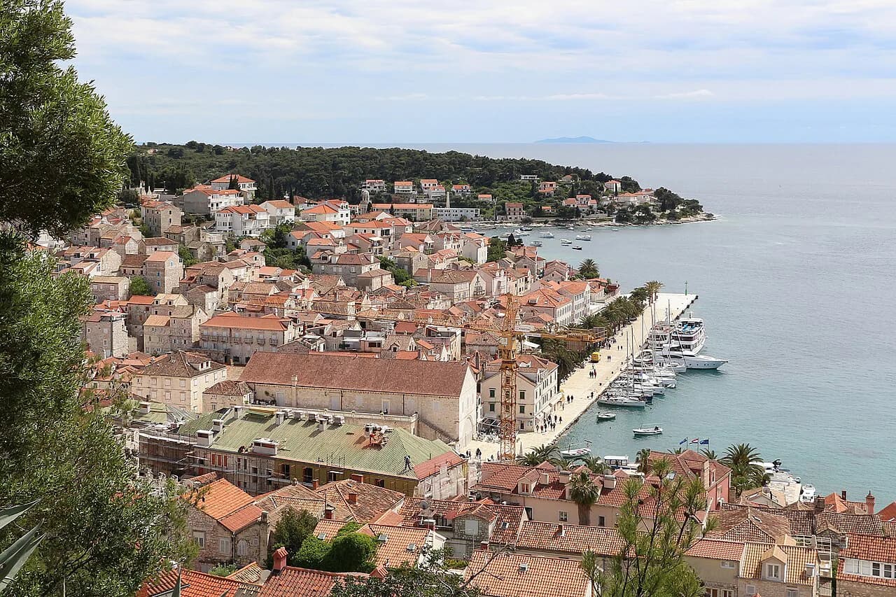 Peka on Hvar: Where to Order It and How It Works