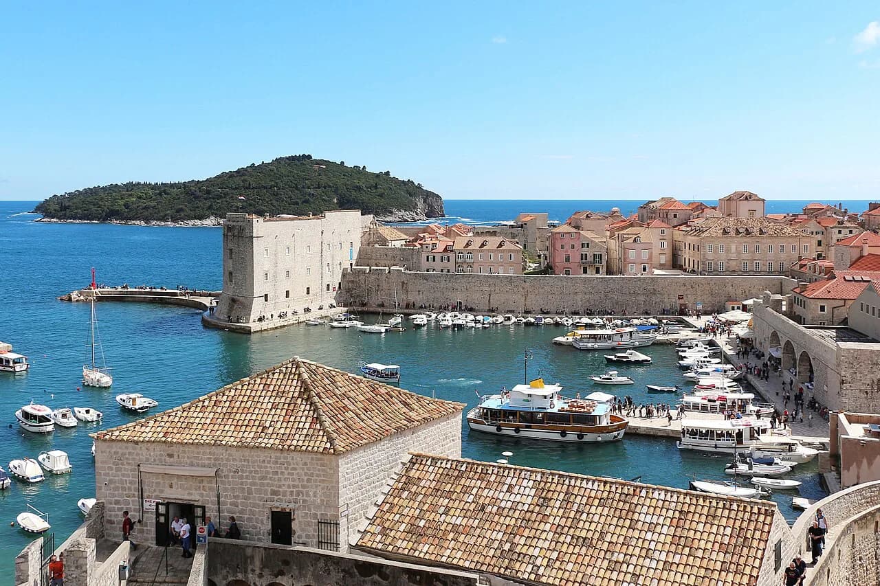 Dubrovnik Old Town Restaurants: Where to Eat Inside the Walls
