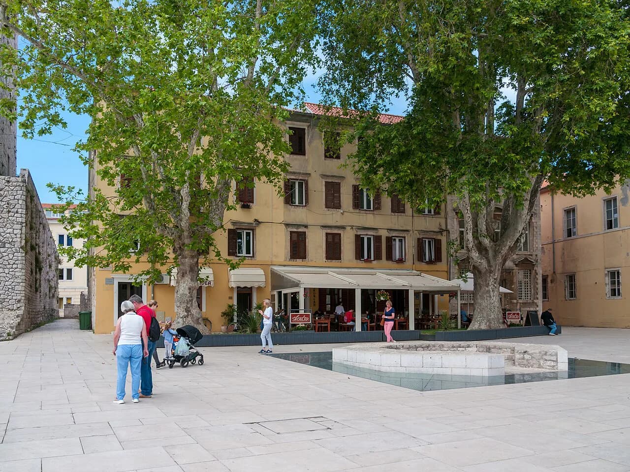 Seafood Restaurants in Zadar: Where to Eat Fish