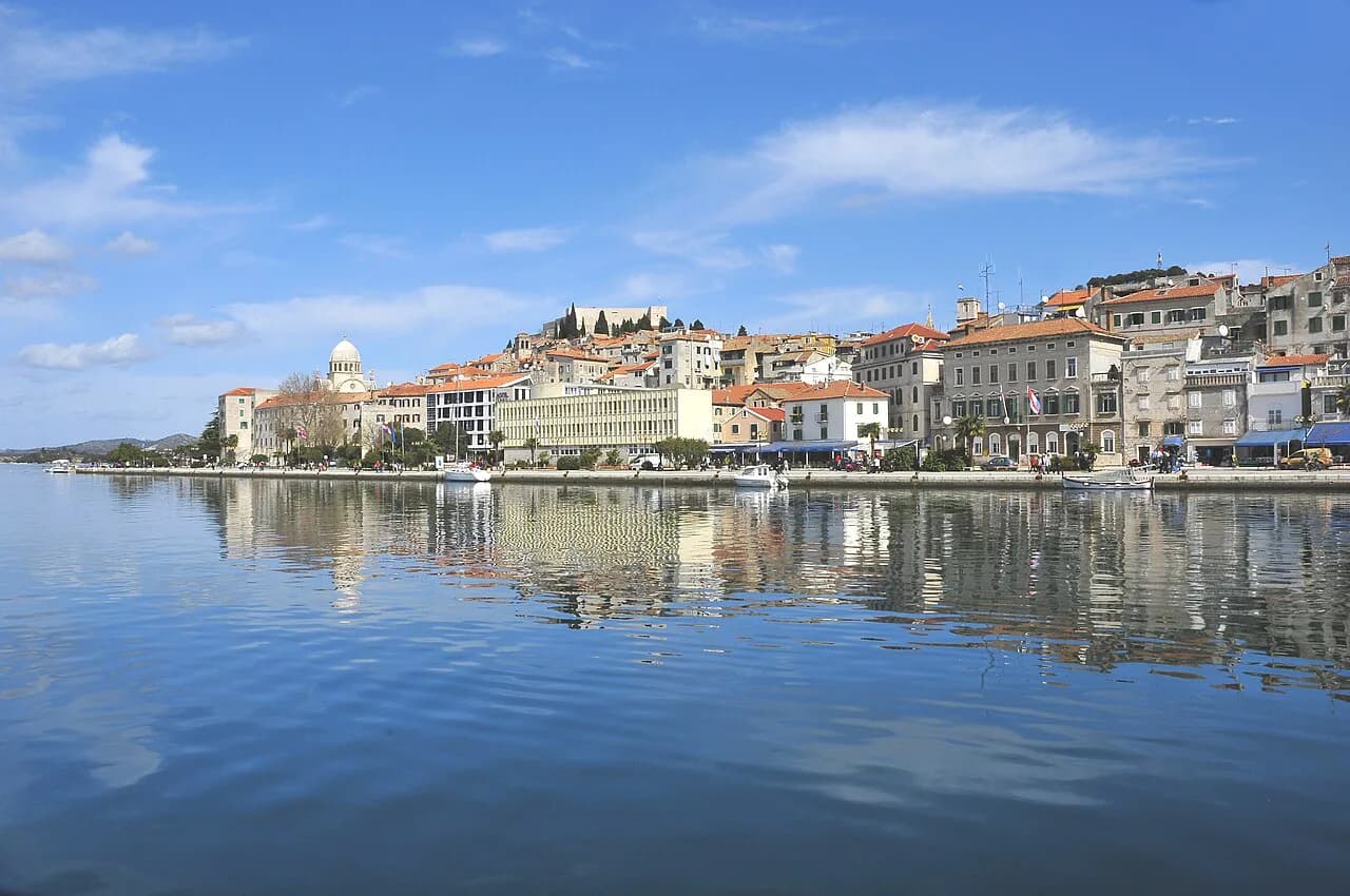 Supermarkets in Šibenik: Where to Shop for Self-Catering