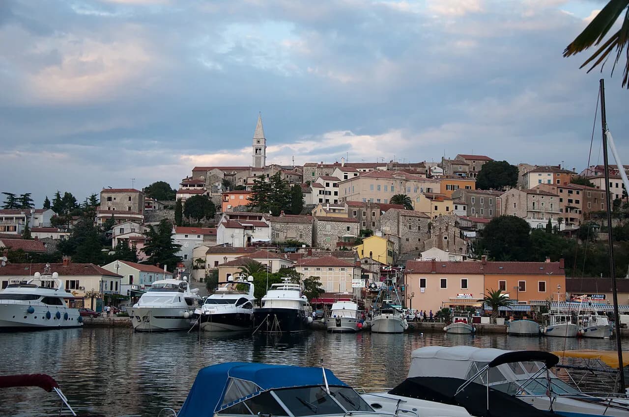 Where to Eat in Vrsar: Restaurants and Konobas