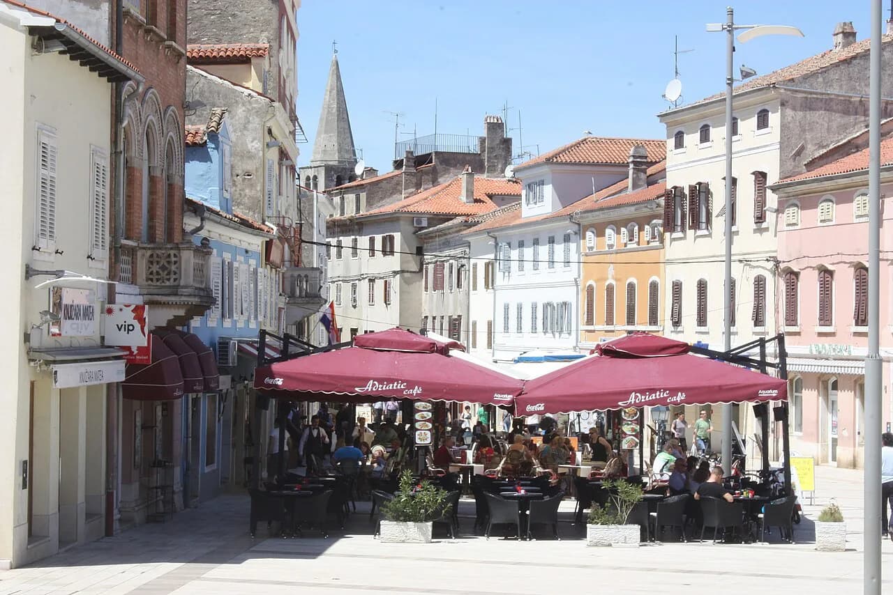Best Cafés in Poreč: Where to Sit for Coffee