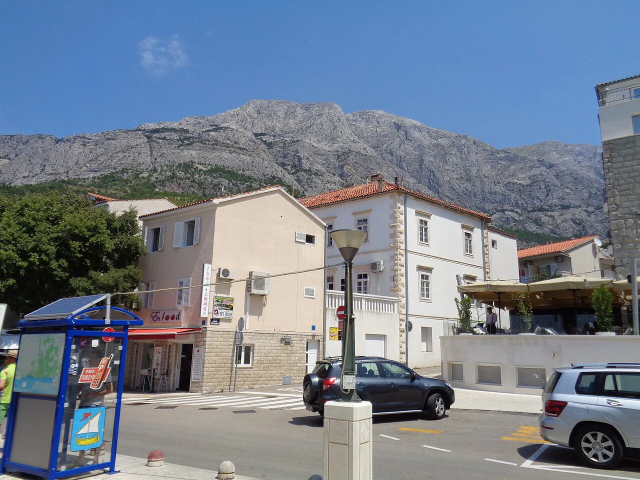 Buildings in the centre of Baška Voda.