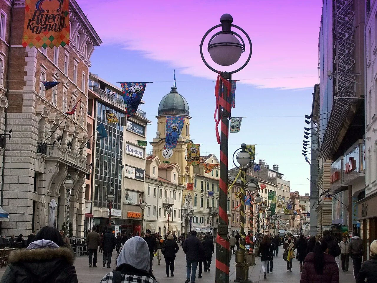 Crowds on the Korzo during the Rijeka Carnival.
