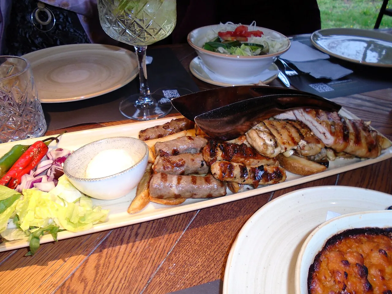 A mixed grill platter at Restoran Batak, Čakovec.