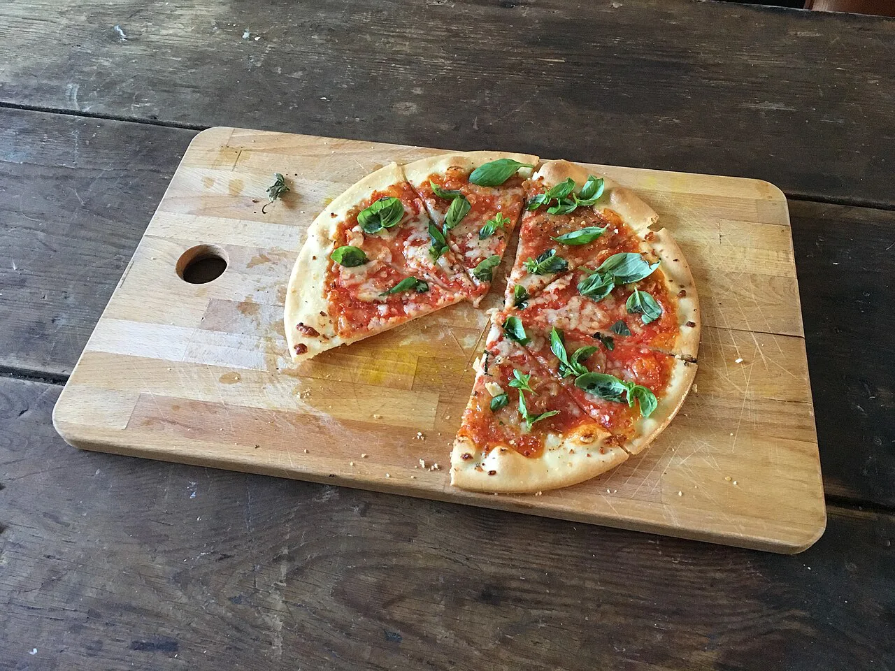A gluten-free margherita pizza.