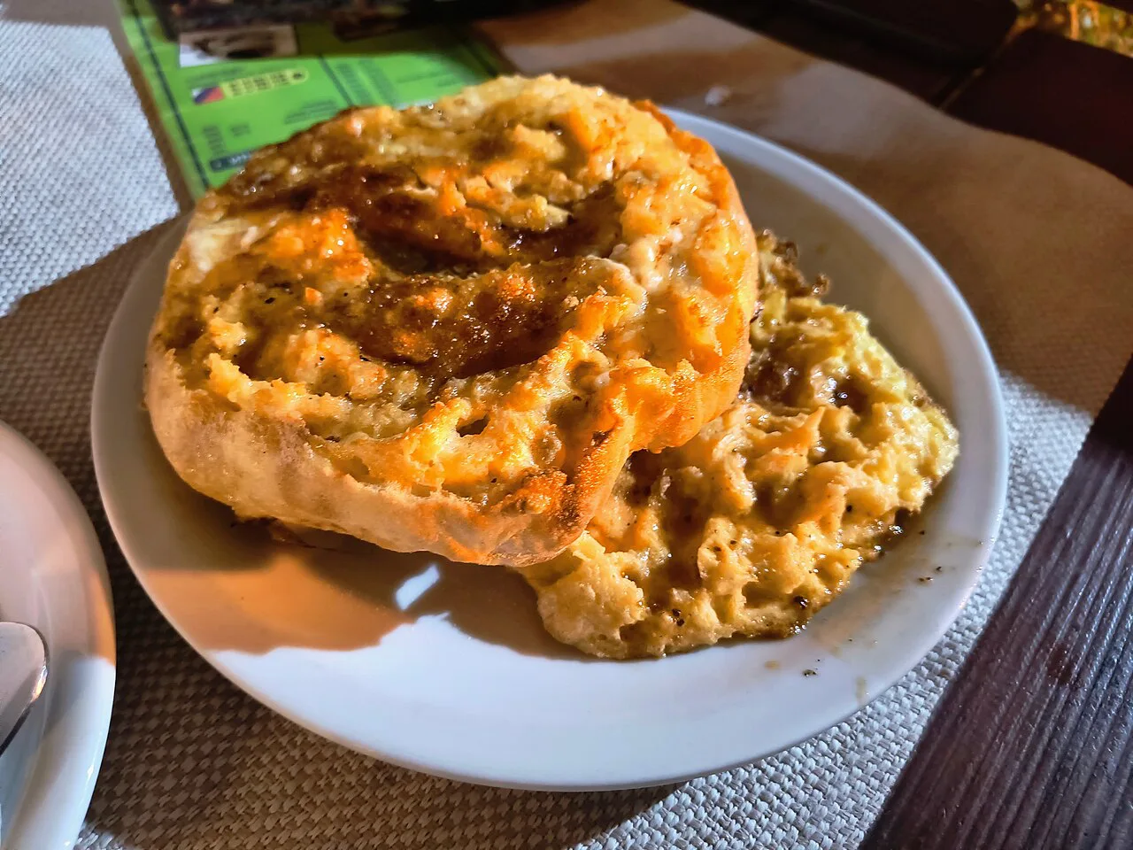 Komplet lepinja, a filled flatbread from Užice.
