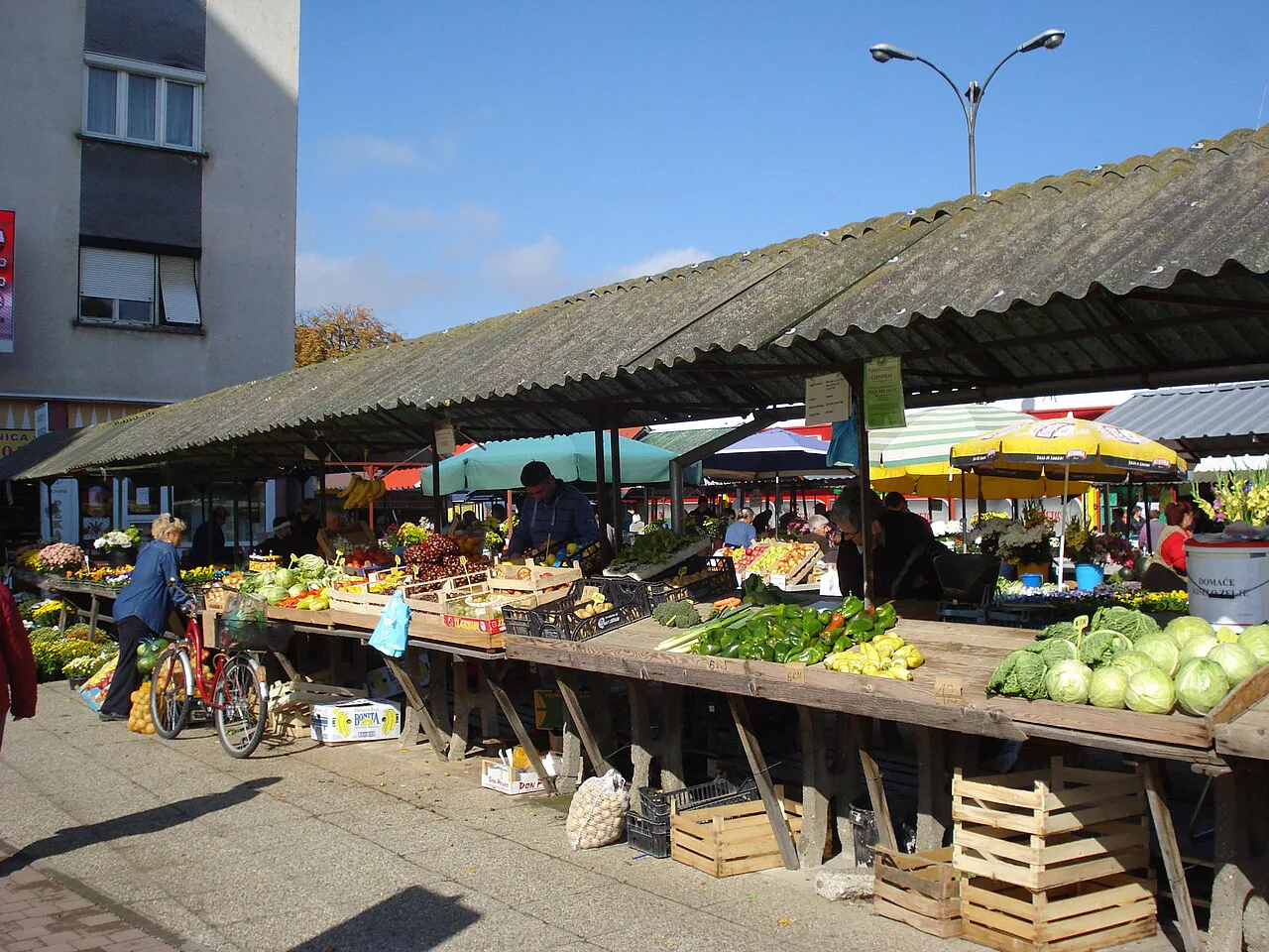 Vegetable stalls at the market in Čakovec.