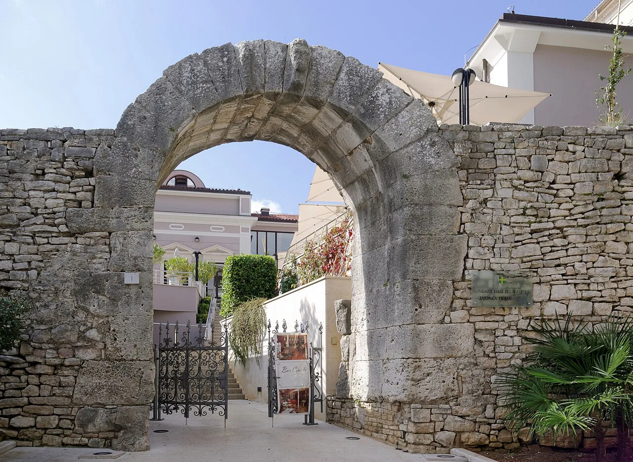 The Hercules Gate, Pula.