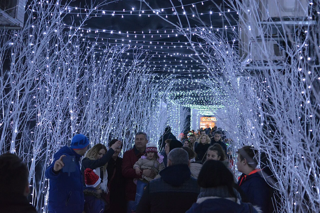 Advent lights in Marićev prolaz, Zagreb.