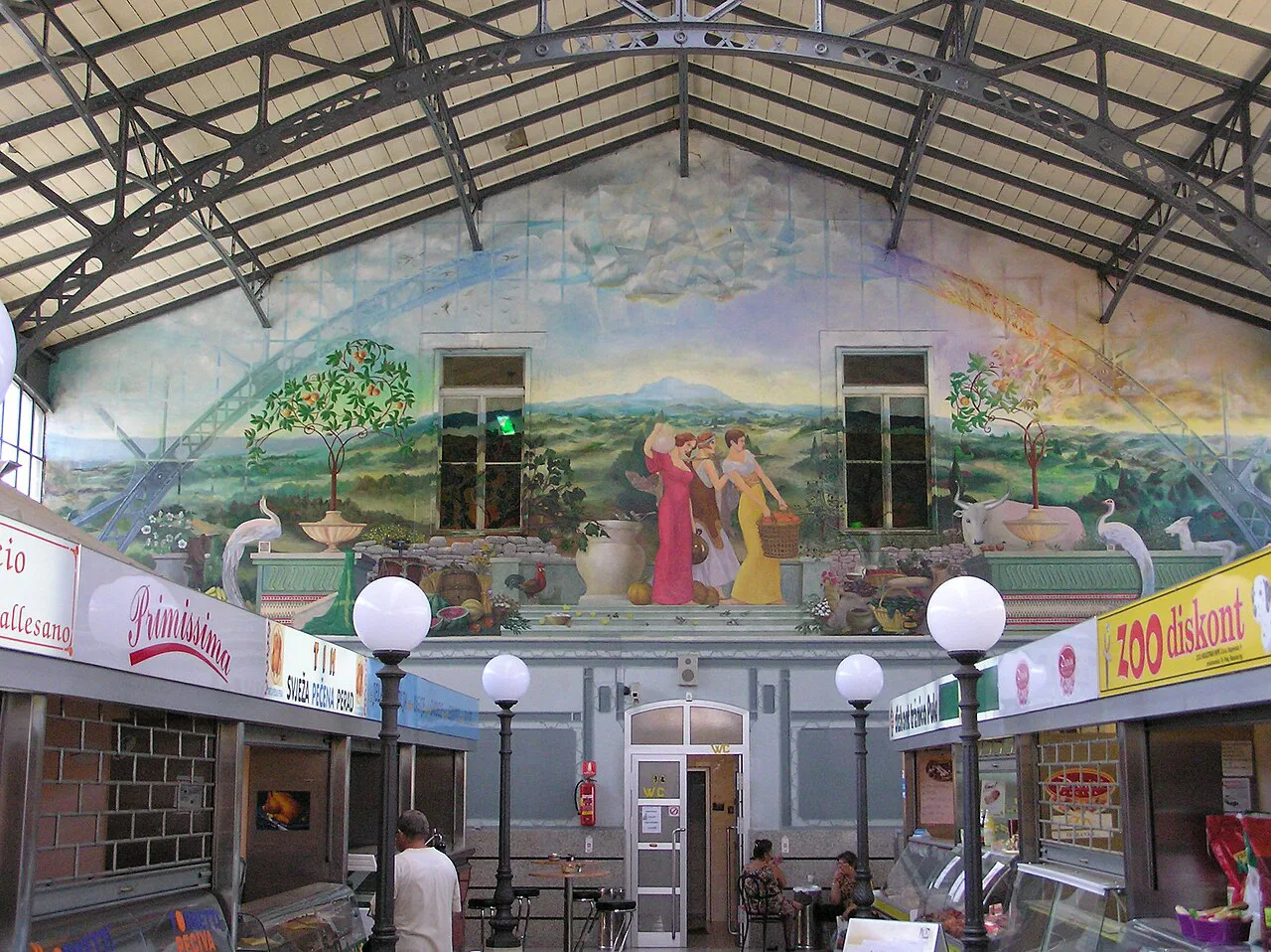 Inside the market hall, Pula.
